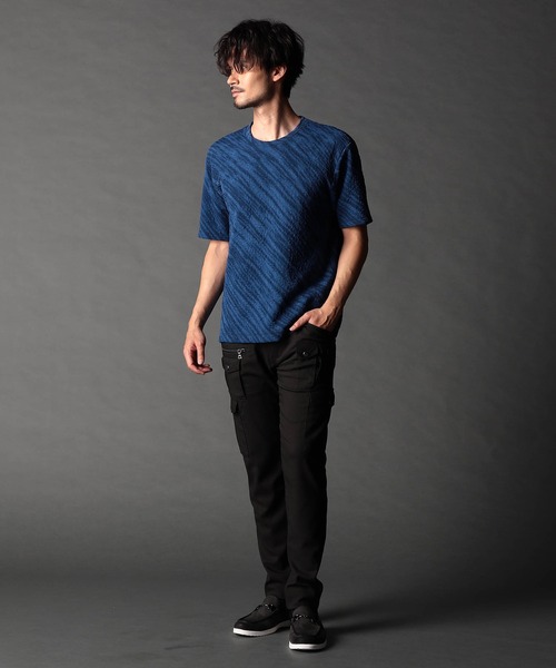 NICOLE CLUB FOR MEN（ニコルクラブフォーメン）の「【２５モデルEC限定再販売】ゼブラ柄スプレー風ぼかしプリントTシャツ（Tシャツ/カットソー・メンズ・チャコール/ライトグレー/ブルー系・MEDIUM/LARGE/X-LARGE）」の6枚目の写真