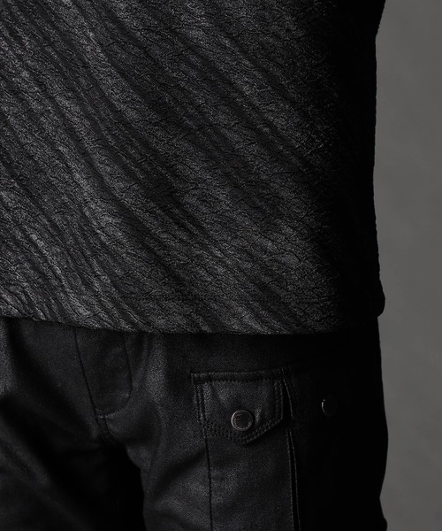 NICOLE CLUB FOR MEN（ニコルクラブフォーメン）の「【２５モデルEC限定再販売】ゼブラ柄スプレー風ぼかしプリントTシャツ（Tシャツ/カットソー・メンズ・チャコール/ライトグレー/ブルー系・MEDIUM/LARGE/X-LARGE）」の11枚目の写真