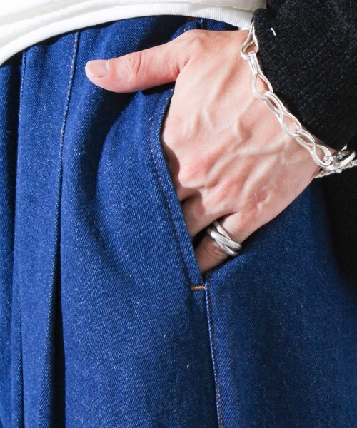 GLOSTER（グロスター）の「【WEB限定】スーパーワイドバギーデニム（デニムパンツ・メンズ・ブラック/ネイビー・マルチサイズ）」の7枚目の写真