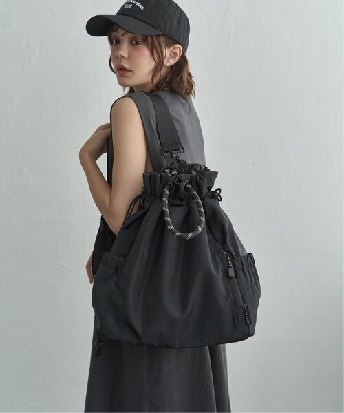 notch.（ノッチ）の「クラーク３ＷＡＹバッグ（バックパック/リュック・レディース・ブラック/オフホワイト/グレー・ONESIZE）」の5枚目の写真