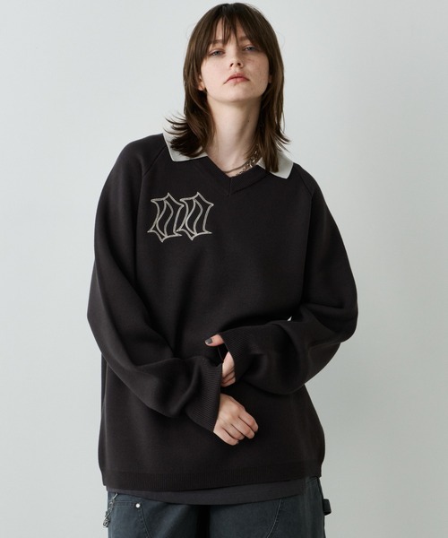 AIVER（アイバー）の「AIVER　ナンバリングラグランニットポロ（ニット/セーター・メンズ・レッド/ブラック/チャコールグレー・LARGE/MEDIUM/SMALL）」の2枚目の写真