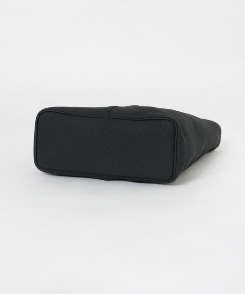 ITTI（イッチ）の「ITTI　MARY BUCKET SHOULDER（トートバッグ・レディース・ブラック・ONE）」の3枚目の写真