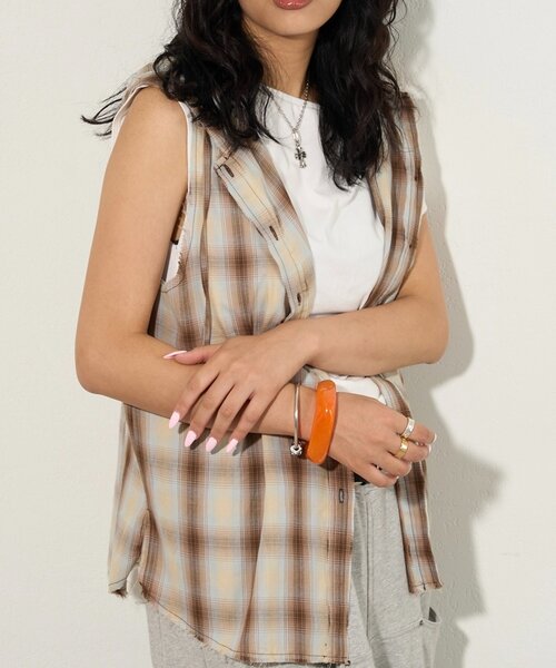 WHO'S WHO gallery（フーズフーギャラリー）の「ワイドバングル（バングル/リストバンド・レディース・ブラウン/オフホワイト/クリア/オレンジ・FREE）」の20枚目の写真