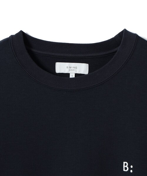 B:MING by BEAMS(ビーミングバイビームス)の「ワンポイント ダンボールニット クルーネック スウェット(ユニセックス)(スウェット・メンズ・オフホワイト/ネイビー・S/M/L/XL)」の6枚目の写真