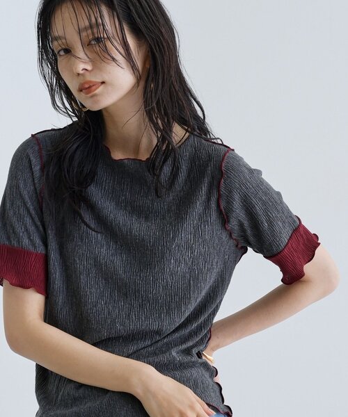 GALLEST(ギャレスト)の「【一部店舗限定】バイカラープリーツカットソー(Tシャツ/カットソー・レディース・アイボリー/ブラック/ダークブラウン/チャコールグレー・38)」の3枚目の写真