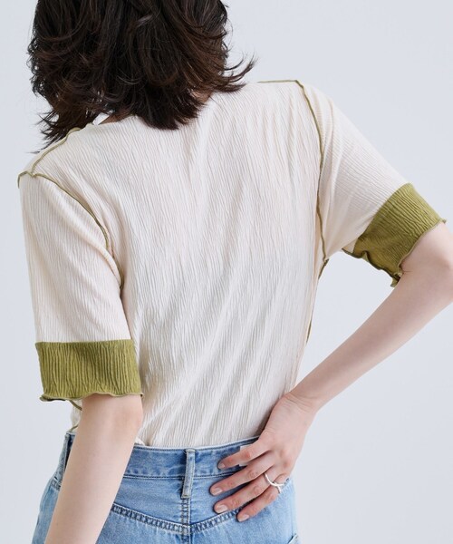 GALLEST(ギャレスト)の「【一部店舗限定】バイカラープリーツカットソー(Tシャツ/カットソー・レディース・アイボリー/ブラック/ダークブラウン/チャコールグレー・38)」の7枚目の写真