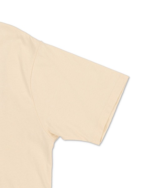 SPINNS（スピンズ）の「短丈Tシャツ/ワンポイントロゴ/ショート丈（Tシャツ/カットソー・メンズ・ブラック系その他/ブラック/アイボリー・M）」の6枚目の写真