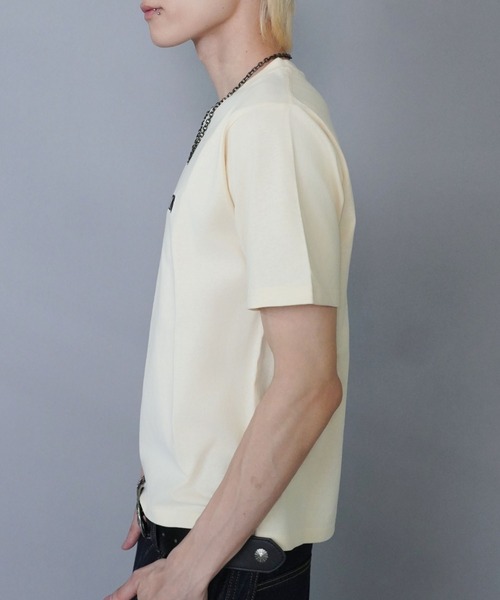 SPINNS（スピンズ）の「短丈Tシャツ/ワンポイントロゴ/ショート丈（Tシャツ/カットソー・メンズ・ブラック系その他/ブラック/アイボリー・M）」の13枚目の写真