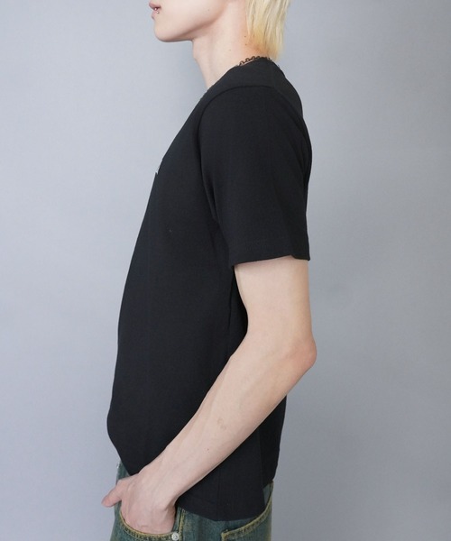 SPINNS（スピンズ）の「短丈Tシャツ/ワンポイントロゴ/ショート丈（Tシャツ/カットソー・メンズ・ブラック系その他/ブラック/アイボリー・M）」の16枚目の写真