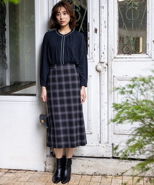 ANY SIS(エニィスィス)の「フロントタックバイカラー ブラウス(シャツ/ブラウス・レディース・黄土色系/ネイビー系/アイボリー系・MEDIUM)」の22枚目の写真