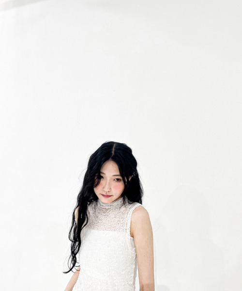 Y/lim(イリム)の「モックネックメッシュレーストップス(Tシャツ/カットソー・レディース・ブラック/オフホワイト・L/M)」の12枚目の写真