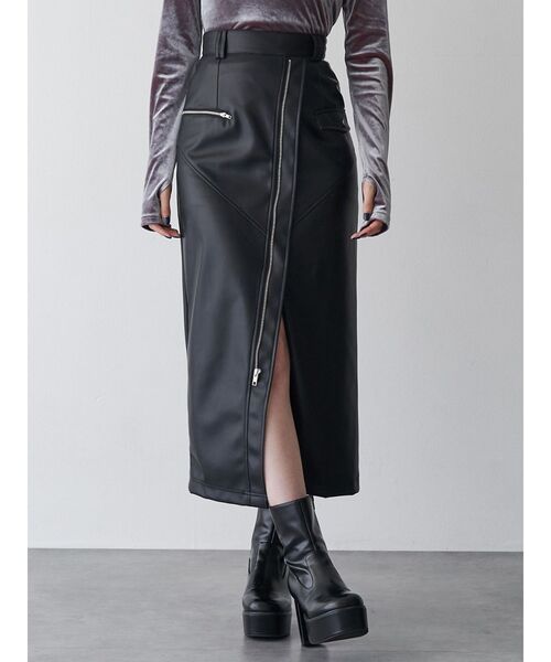 MURUA（ムルーア）の「ZIPスリットフェイクレザースカート（スカート・レディース・ボルドー/アイボリー/ブラック・1/2）」の2枚目の写真