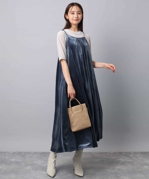 MK MICHEL KLEIN（エムケーミッシェルクラン）の「スノーベロア ショルダーストラップワンピース/洗える（ワンピース・レディース・ブルー/ブラック・38）」の9枚目の写真