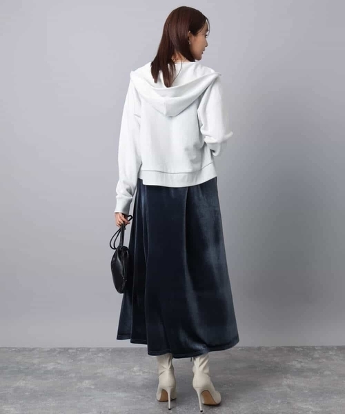 MK MICHEL KLEIN（エムケーミッシェルクラン）の「スノーベロア ショルダーストラップワンピース/洗える（ワンピース・レディース・ブルー/ブラック・38）」の12枚目の写真