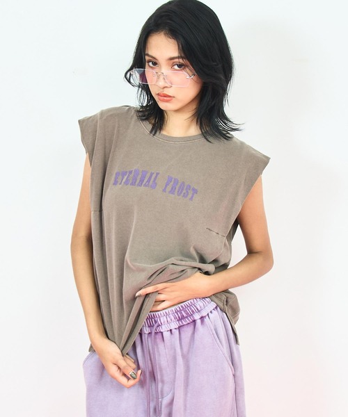 ANAP(アナップ)の「ツアー プリント ヴィンテージ風 オーバー タンクトップ(タンクトップ・レディース・ダークグレー/ブラウン/オフホワイト・FREE)」の3枚目の写真