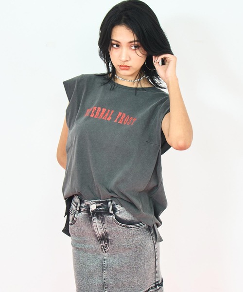 ANAP(アナップ)の「ツアー プリント ヴィンテージ風 オーバー タンクトップ(タンクトップ・レディース・ダークグレー/ブラウン/オフホワイト・FREE)」の8枚目の写真