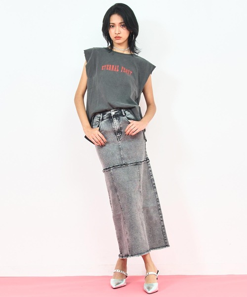 ANAP(アナップ)の「ツアー プリント ヴィンテージ風 オーバー タンクトップ(タンクトップ・レディース・ダークグレー/ブラウン/オフホワイト・FREE)」の12枚目の写真