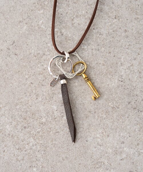 BEARDSLEY（ビアズリー）の「レザーネックレス（ネックレス・レディース・シルバー・FREE）」の9枚目の写真