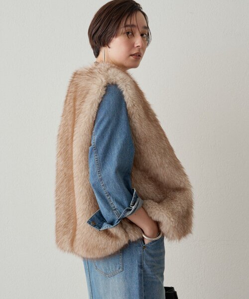 LOUNGEDRESS ラウンジドレス リバーシブルフェイクファーベスト LOUNGEDRESS（ラウンジドレス）の「リバーシブルフェイクファー