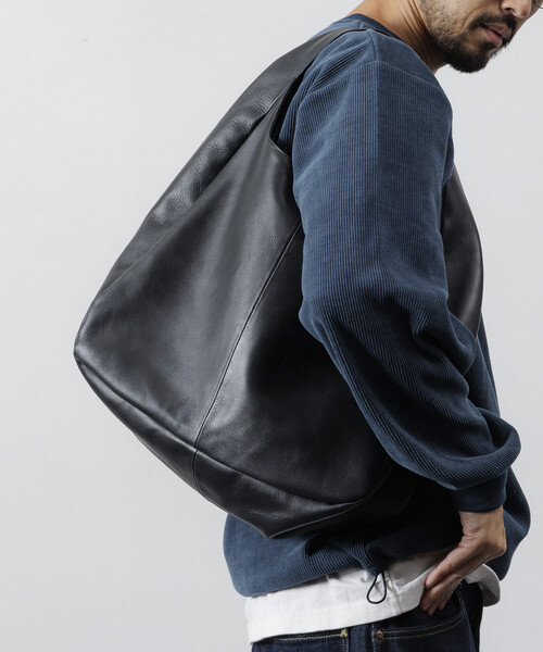 Firsthand(ファーストハンド)の「Firsthand/ファーストハンド Leather Handbag / ワンハンドルハンドバッグ / 牛革 / 撥水レザー / A4収納可能(トートバッグ・メンズ・ブラック・ONE SIZE)」の8枚目の写真