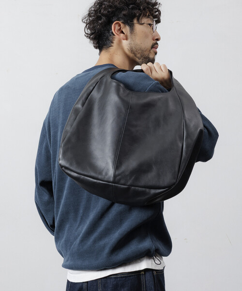 Firsthand(ファーストハンド)の「Firsthand/ファーストハンド Leather Handbag / ワンハンドルハンドバッグ / 牛革 / 撥水レザー / A4収納可能(トートバッグ・メンズ・ブラック・ONE SIZE)」の11枚目の写真