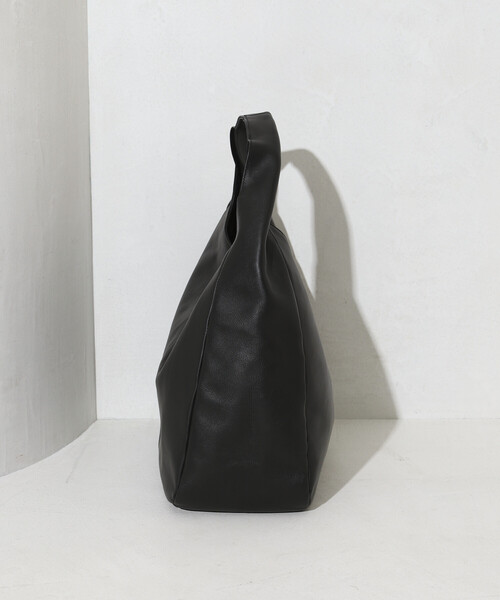 Firsthand(ファーストハンド)の「Firsthand/ファーストハンド Leather Handbag / ワンハンドルハンドバッグ / 牛革 / 撥水レザー / A4収納可能(トートバッグ・メンズ・ブラック・ONE SIZE)」の20枚目の写真