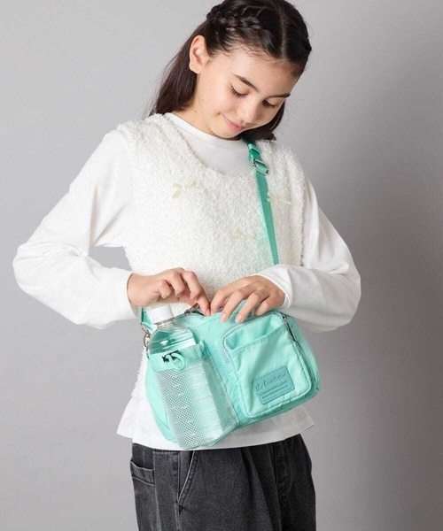 a.v.v（アーヴェヴェ）の「[KIDS]【大人気！追加生産】ペットボトル収納可能】アクティブショルダー（ショルダーバッグ・キッズ・ブラック/ダークインディゴブルー・120）」の5枚目の写真