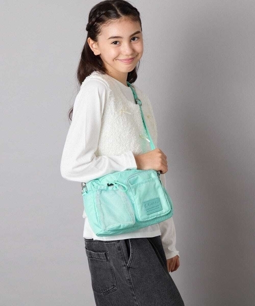 a.v.v（アーヴェヴェ）の「[KIDS]【大人気！追加生産】ペットボトル収納可能】アクティブショルダー（ショルダーバッグ・キッズ・ブラック/ダークインディゴブルー・120）」の6枚目の写真