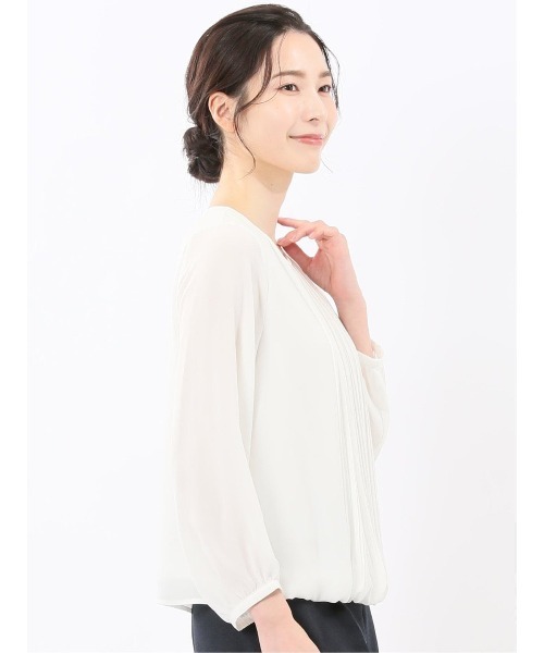 m.f.editorial（エムエフエディトリアル）の「【透け防止 裏地付き】m.f.エディトリアル レディース 消しプリーツ 長袖 プルオーバー ブラウス（シャツ/ブラウス・レディース・ネイビー/ホワイト/サックスブルー/グリーン系その他・LARGE/MEDIUM）」の22枚目の写真