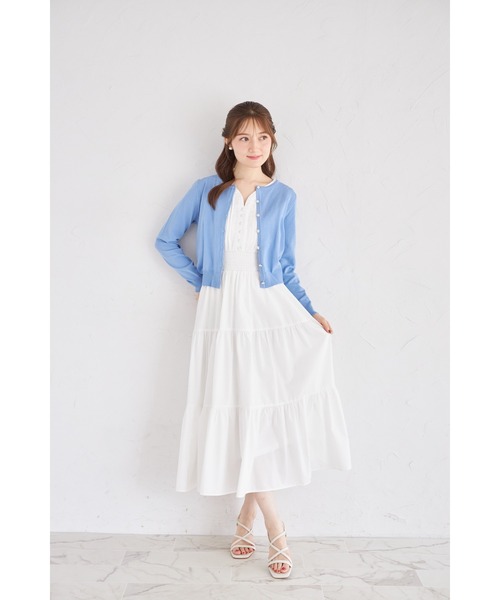 tocco closet(トッコ クローゼット)の「くるみ飾り釦付きピンタック×シャーリングティアードワンピース(ワンピース・レディース・カーキ/オフホワイト/ブラウン/ネイビー/ミント・M)」の9枚目の写真