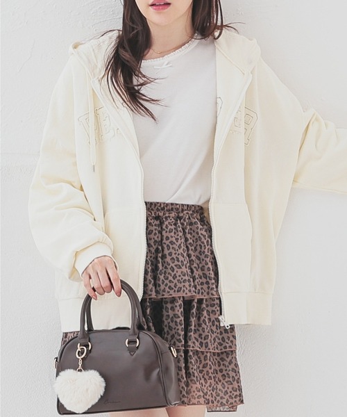 Honeys（ハニーズ）の「ロゴビッグジップパーカー（パーカー・レディース・ブラック/アイボリー・M/L）」の2枚目の写真