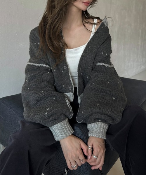 WILLFULLY（ウィルフリー）の「heart dot jacquard reversible cropped knit cardigan（カーディガン/ボレロ・レディース・ブラック系その他/グレー系その他/ブラウン系その他/ベージュ系その他/レッド系その他・FREE）」の3枚目の写真