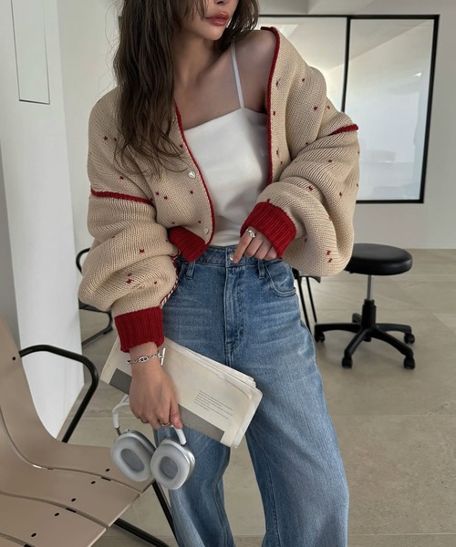 WILLFULLY（ウィルフリー）の「heart dot jacquard reversible cropped knit cardigan（カーディガン/ボレロ・レディース・ブラック系その他/グレー系その他/ブラウン系その他/ベージュ系その他/レッド系その他・FREE）」の8枚目の写真