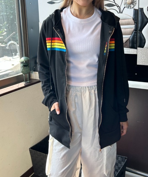Loco Ocean(ロコオーシャン)の「レインボーライン ジップアップフーディ(パーカー・レディース・ホワイト/ブラック/ネイビー・L/M)」の16枚目の写真
