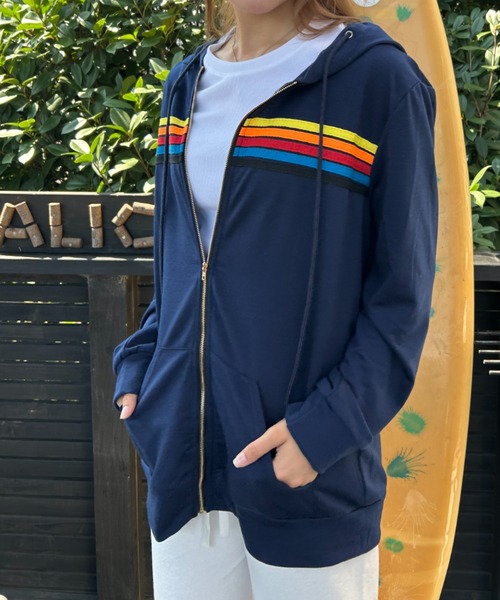 Loco Ocean(ロコオーシャン)の「レインボーライン ジップアップフーディ(パーカー・レディース・ホワイト/ブラック/ネイビー・L/M)」の9枚目の写真