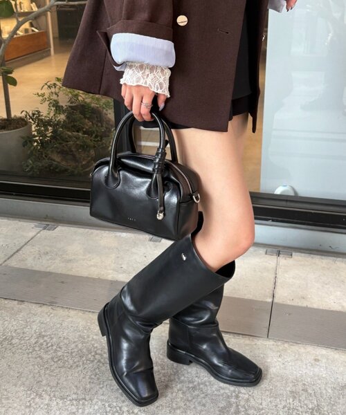 mystic（ミスティック）の「loti サークルプレート付きスクエアボストンBAG（ボストンバッグ・レディース・ブラック/キャメル・ONE SIZE）」の4枚目の写真