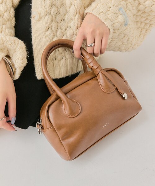 mystic（ミスティック）の「loti サークルプレート付きスクエアボストンBAG（ボストンバッグ・レディース・ブラック/キャメル・ONE SIZE）」の16枚目の写真