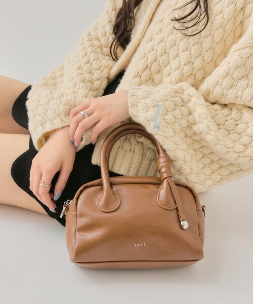 mystic（ミスティック）の「loti サークルプレート付きスクエアボストンBAG（ボストンバッグ・レディース・ブラック/キャメル・ONE SIZE）」の18枚目の写真