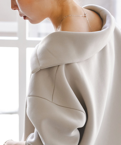 Noble(ノーブル)の「ハイネックダンボールプルオーバー(Tシャツ/カットソー・レディース・ベージュ/ネイビー・FREE)」の3枚目の写真