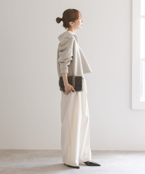 Noble(ノーブル)の「ハイネックダンボールプルオーバー(Tシャツ/カットソー・レディース・ベージュ/ネイビー・FREE)」の12枚目の写真