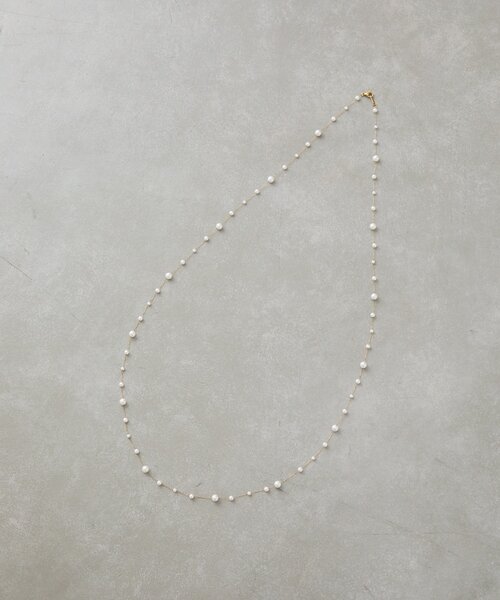 SHENERY（シーナリー）の「パールロングチェーンネックレス（ネックレス・レディース・シルバー/ゴールド・FREE）」の4枚目の写真