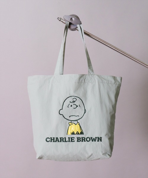PEANUTS（ピーナッツ）の「(ACT)【PEANUTS】アップリケ 刺繍 ナイロン トートバッグ（トートバッグ・レディース・ミント/ブラック/サックスブルー/スモークピンク/グレー・ONE SIZE）」の9枚目の写真