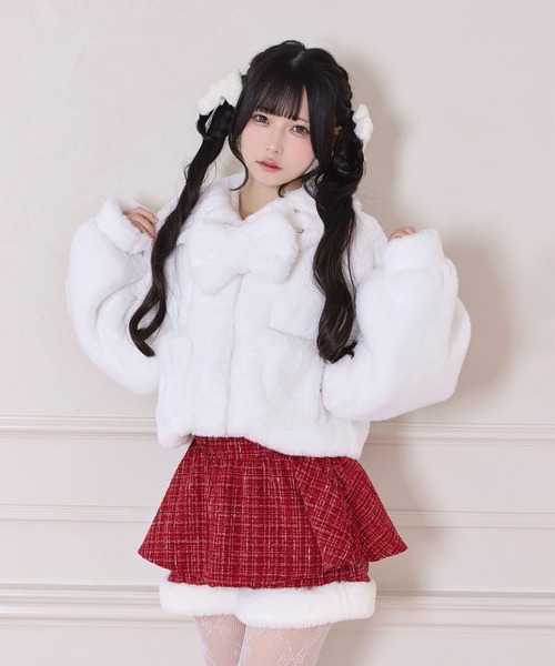 Honey Cinnamon（ハニーシナモン）の「ビジュー衿エコファーリボンコート（その他アウター・レディース・ピンク/ホワイト・FREE）」の2枚目の写真