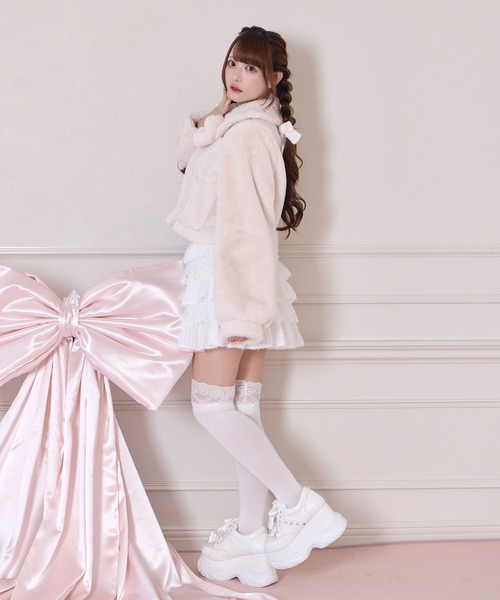 Honey Cinnamon（ハニーシナモン）の「ビジュー衿エコファーリボンコート（その他アウター・レディース・ピンク/ホワイト・FREE）」の20枚目の写真