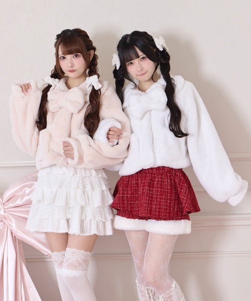 Honey Cinnamon（ハニーシナモン）の「ビジュー衿エコファーリボンコート（その他アウター・レディース・ピンク/ホワイト・FREE）」の8枚目の写真