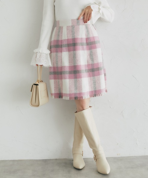 tocco closet(トッコ クローゼット)の「【ZOZO限定】アソートチェックフリンジヘムミニスカート(スカート・レディース・ピンク/ブラック/オフホワイト/ベージュ・M)」の4枚目の写真