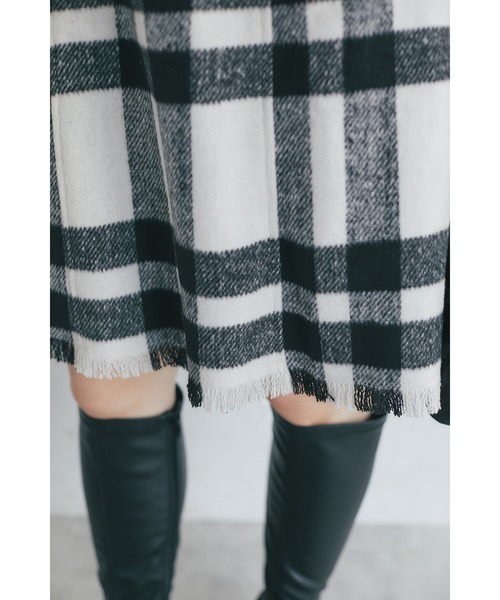 tocco closet(トッコ クローゼット)の「【ZOZO限定】アソートチェックフリンジヘムミニスカート(スカート・レディース・ピンク/ブラック/オフホワイト/ベージュ・M)」の9枚目の写真