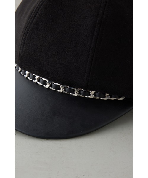 AZUL by moussy（アズールバイマウジー）の「フェイクレザーチェーンキャスケット（キャスケット・レディース・ベージュ/ブラック・FREE）」の10枚目の写真