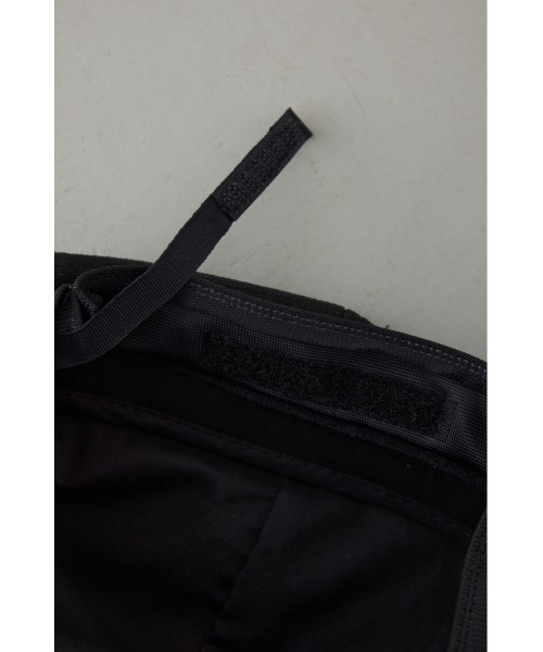 AZUL by moussy（アズールバイマウジー）の「フェイクレザーチェーンキャスケット（キャスケット・レディース・ベージュ/ブラック・FREE）」の11枚目の写真