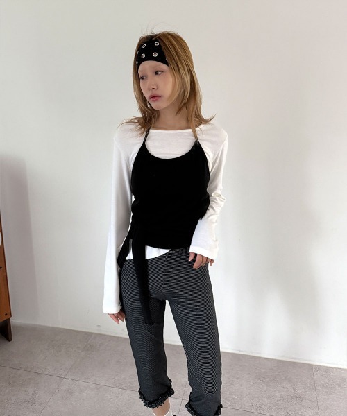 4INT.(フォイント)の「【レイヤードに最適!】アシメ フリル ラウンド 長袖 Tシャツ(Tシャツ/カットソー・レディース・グレー/ホワイト/ブラック・FREE)」の5枚目の写真